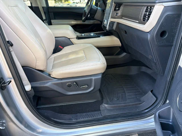 Used 2024 Silver Ford Limited image 13