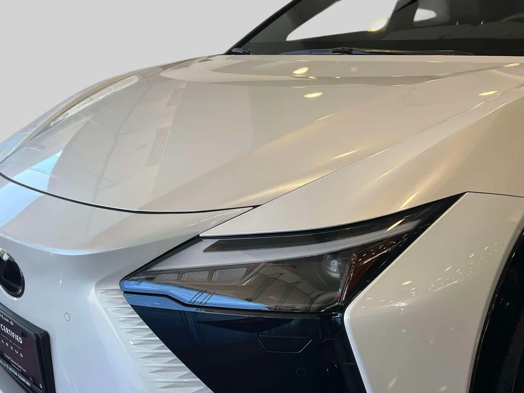 Used 2026 White Lexus 450e Premium image 7