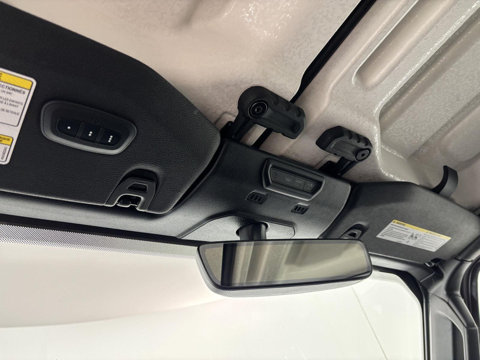 Used 2020 Billet Silver Metallic Jeep Sahara image 44