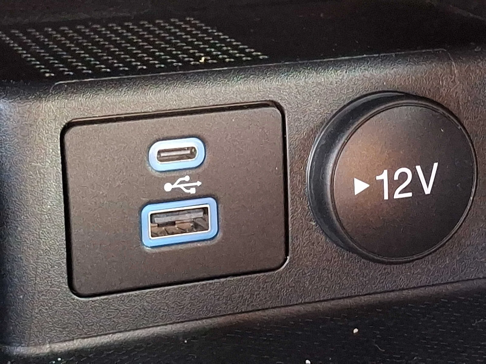 Used 2023 White Ford Active image 25