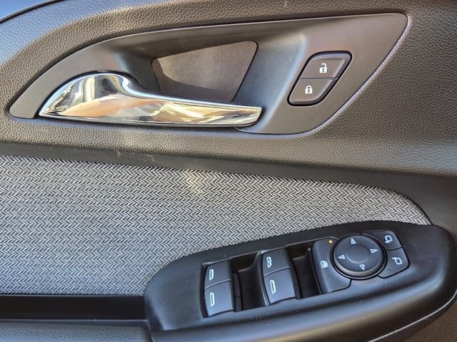 Used 2022 Black Metallic CHEVROLET LT image 17