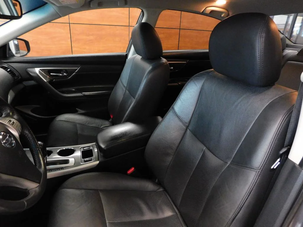 Used 2015 Gun Metallic Nissan 2.5 SL image 16