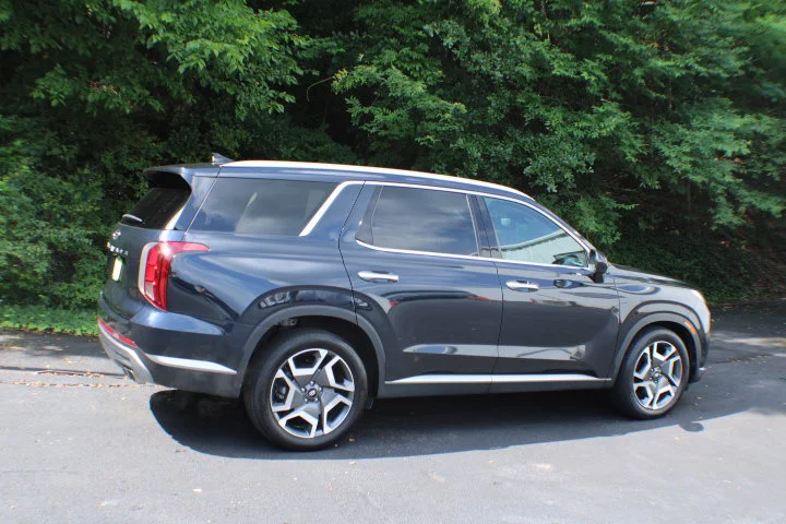 Used 2025 Moonlight Cloud Hyundai SEL Premium 7P image 2