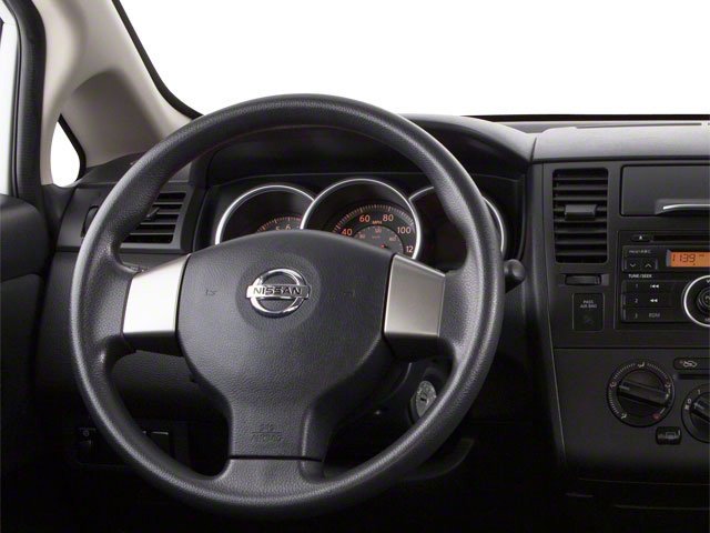 Used 2010 Brilliant Silver Metallic Nissan 1.6 image 9