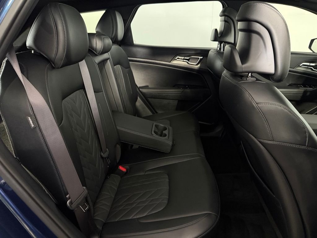 Used 2025 Blue Kia X-Line Prestige image 19