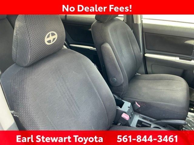 Used 2009 Green Scion Base image 31