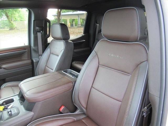 Used 2026 Beige GMC Denali image 18