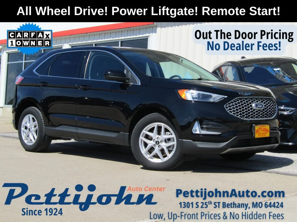 Used 2023 Black Ford SEL image 1