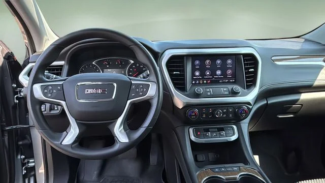 Used 2023 Silver GMC SLE image 9