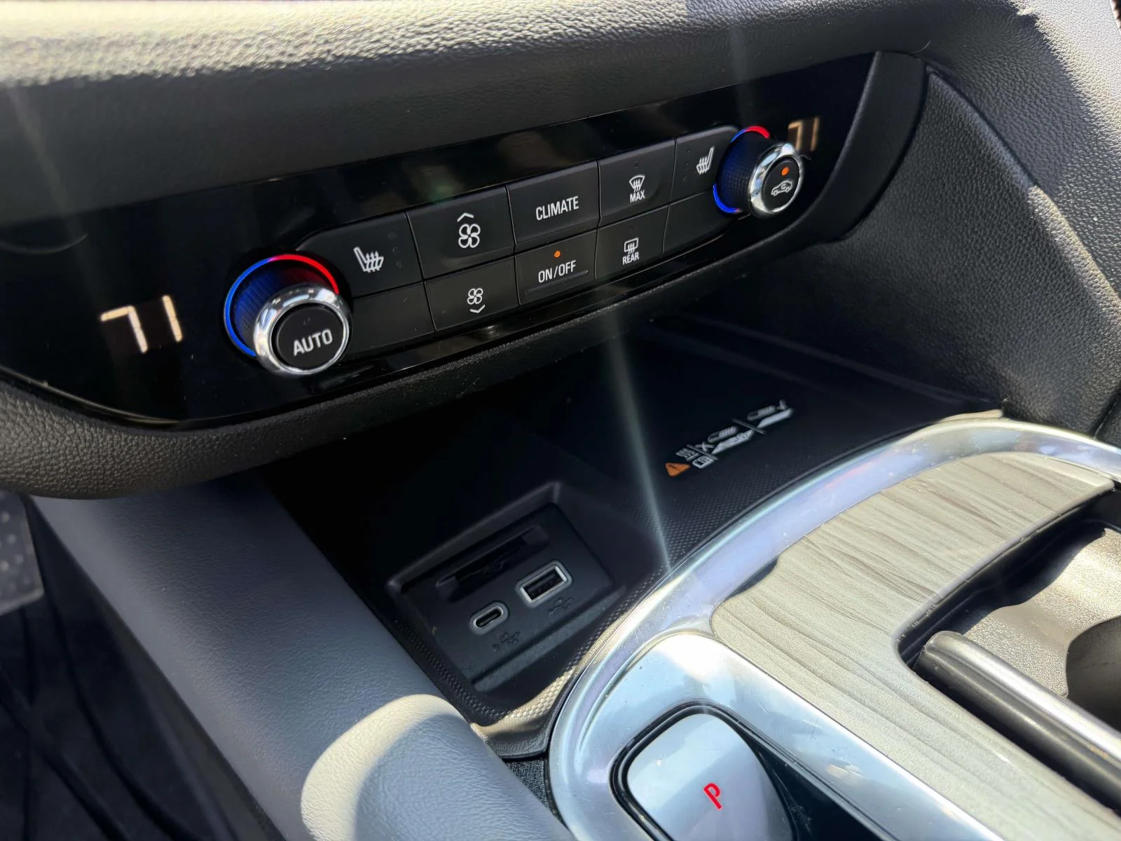 Used 2023 Gray Buick Essence image 23