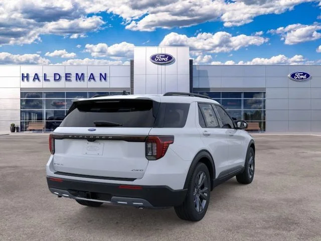 New 2026 Space White Metallic Ford Active image 8