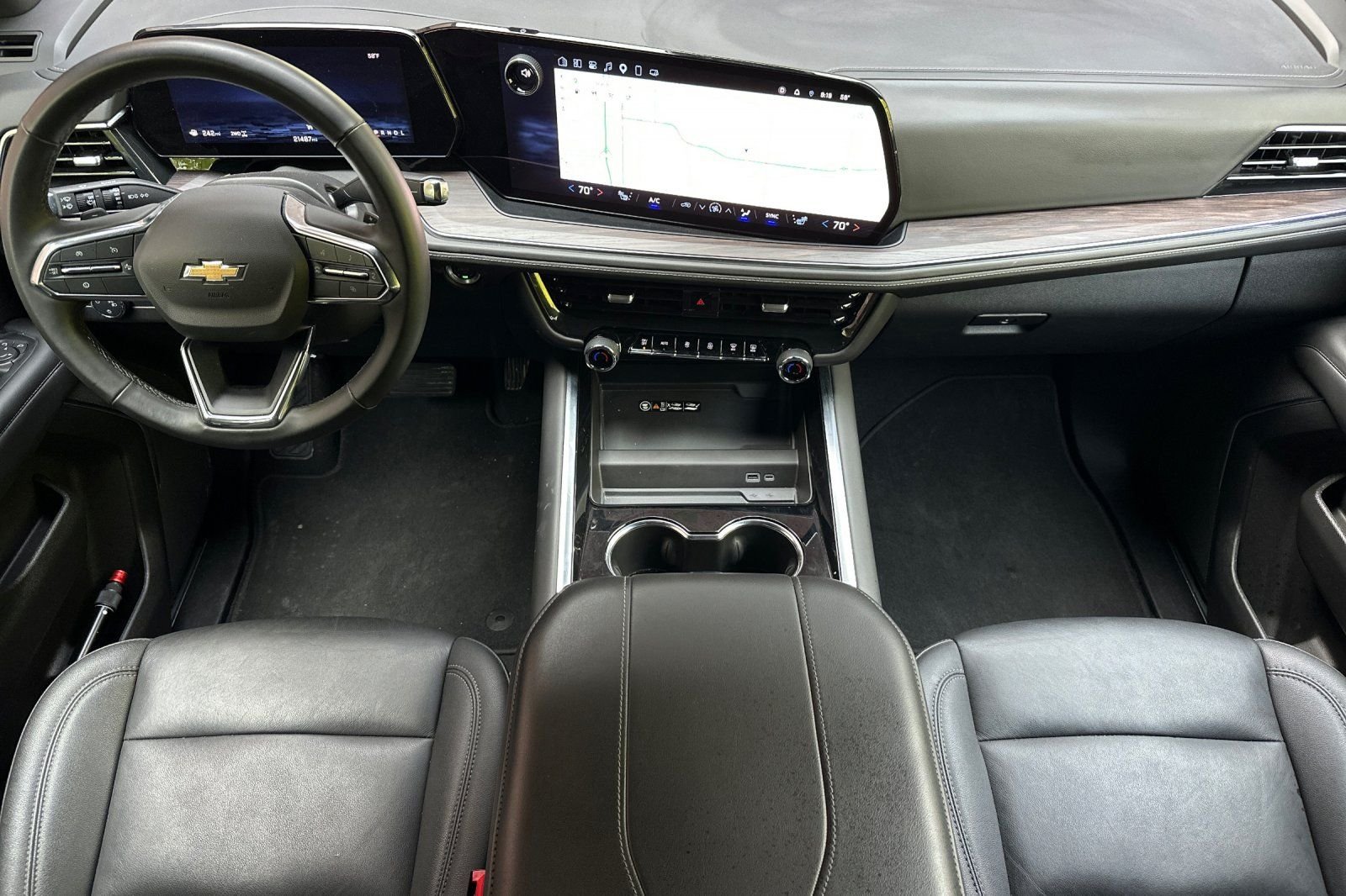 Used 2025 Gray Chevrolet LT image 18