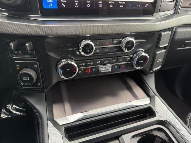 New 2026 Agate Black Metallic Ford F-350® Platinum® image 17