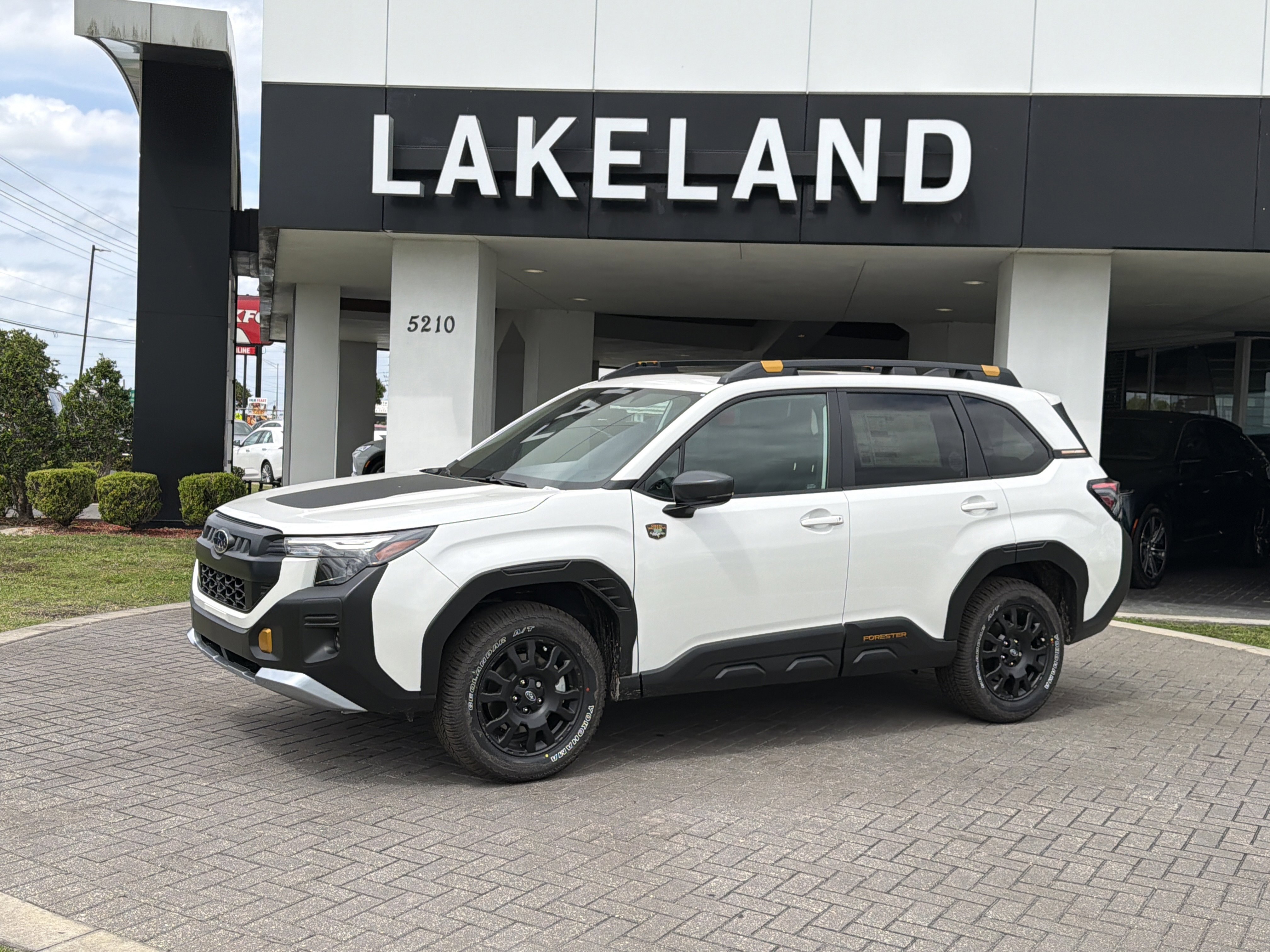 New 2026 CRYSTAL WHITE PEARL Subaru Wilderness image 2