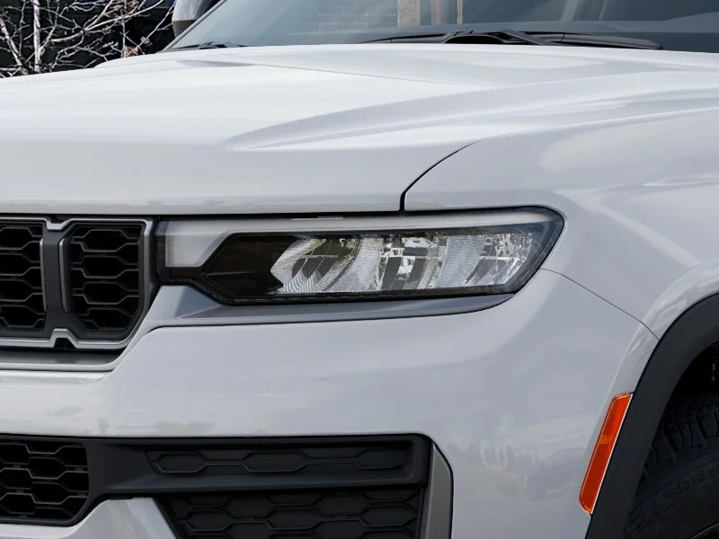 New 2026 Bright White Clearcoat Jeep Laredo Altitude image 36