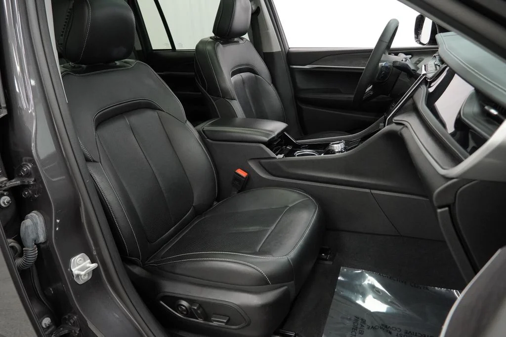 Used 2022 Gray Jeep 4xe image 48