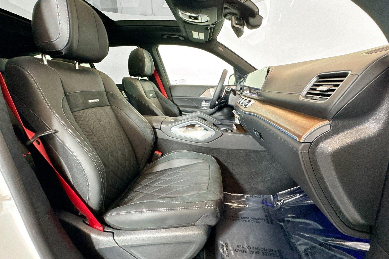 New 2026 Manufaktur Moonlight White Metallic Mercedes-Benz AMG® GLS 63 image 27