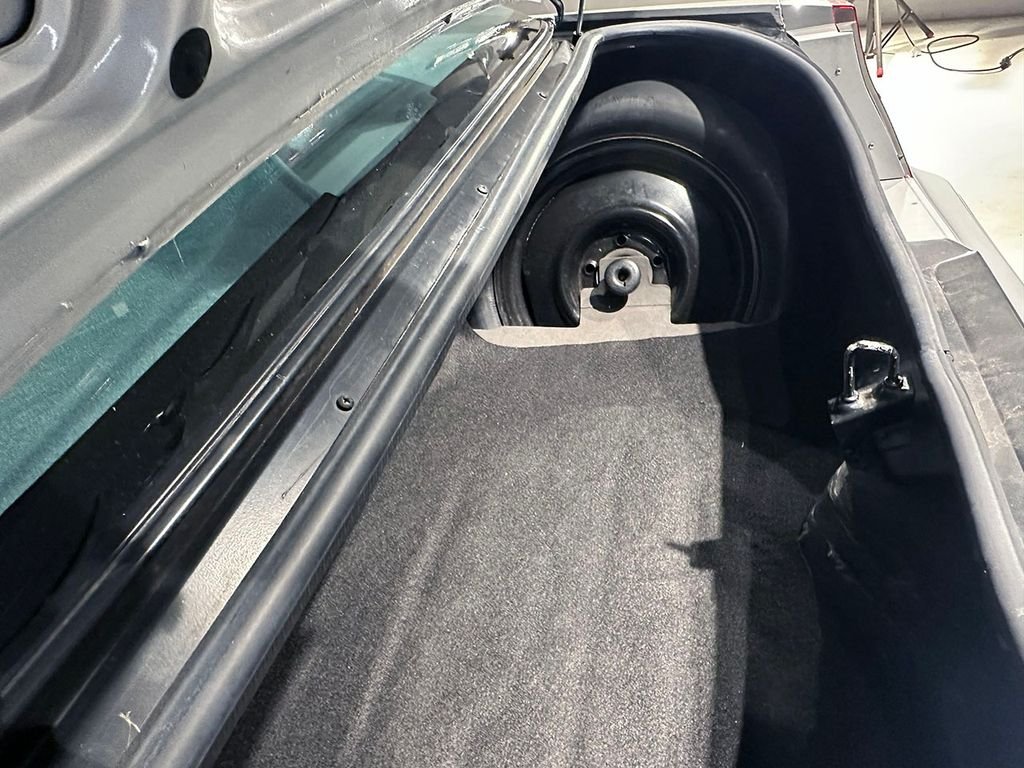 Used 1987 Gray Chevrolet  image 38
