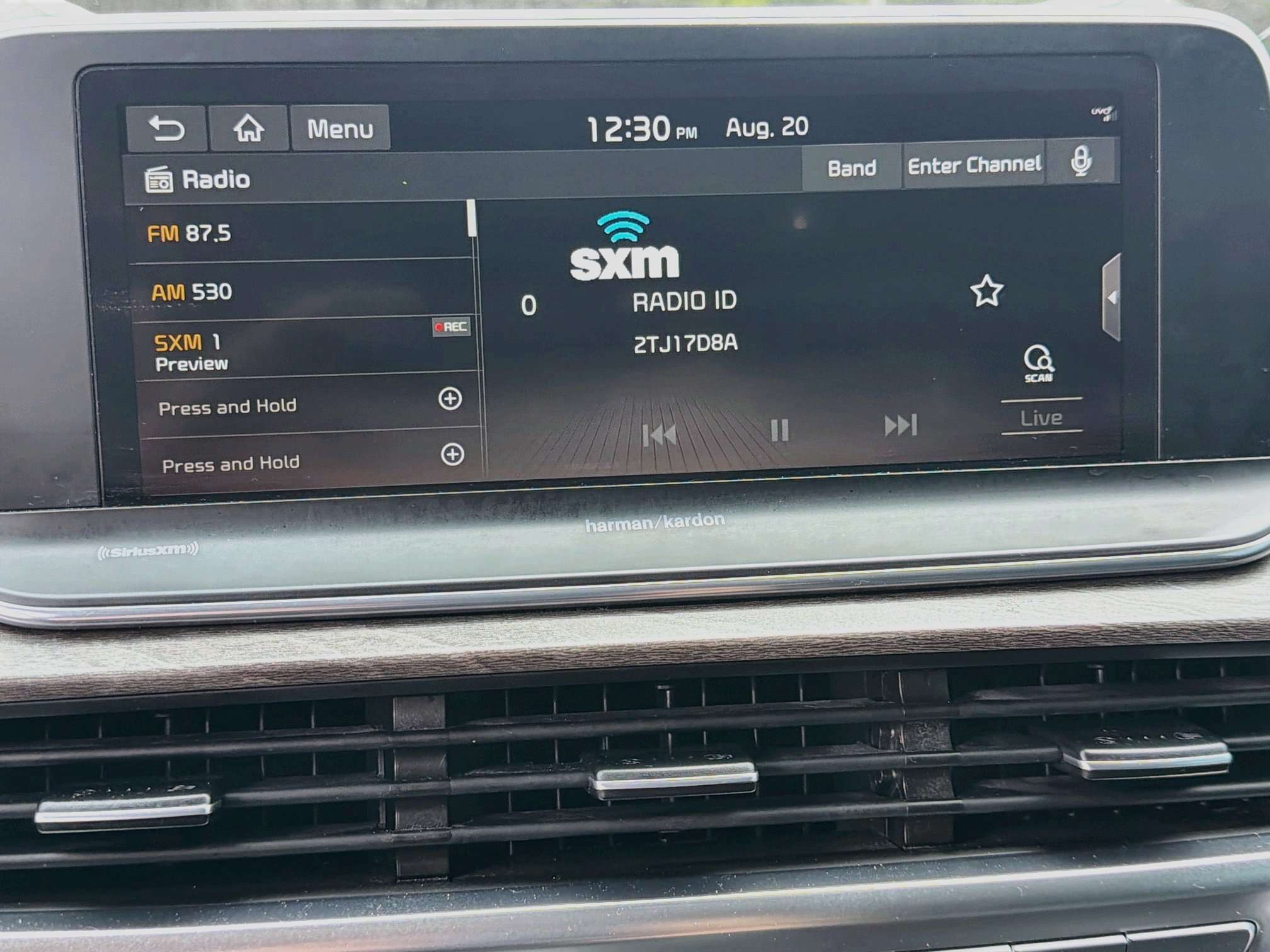 Used 2020 Ebony Black Kia SX image 34