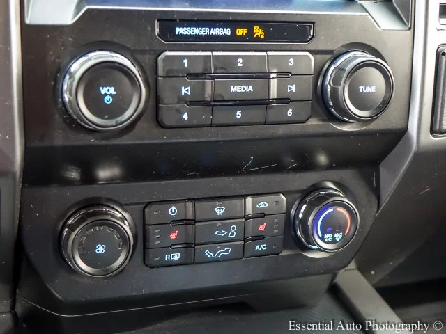 Used 2020 White Ford XLT image 18