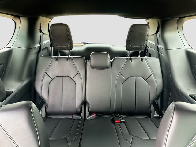 2026 Chrysler Pacifica Select - Photo 32