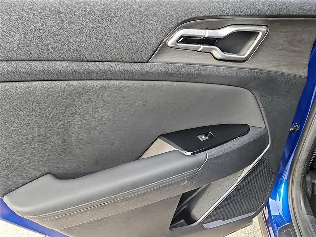 Used 2023 Sapphire Blue KIA X-Line All-Wheel Drive image 12