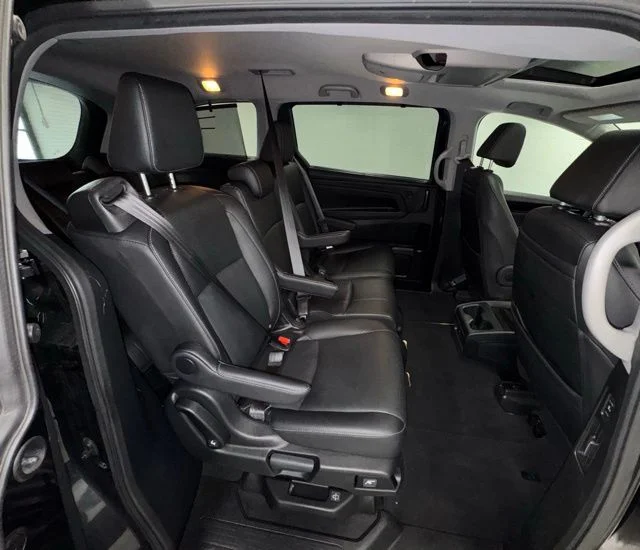 Used 2022 Black Honda Touring image 19