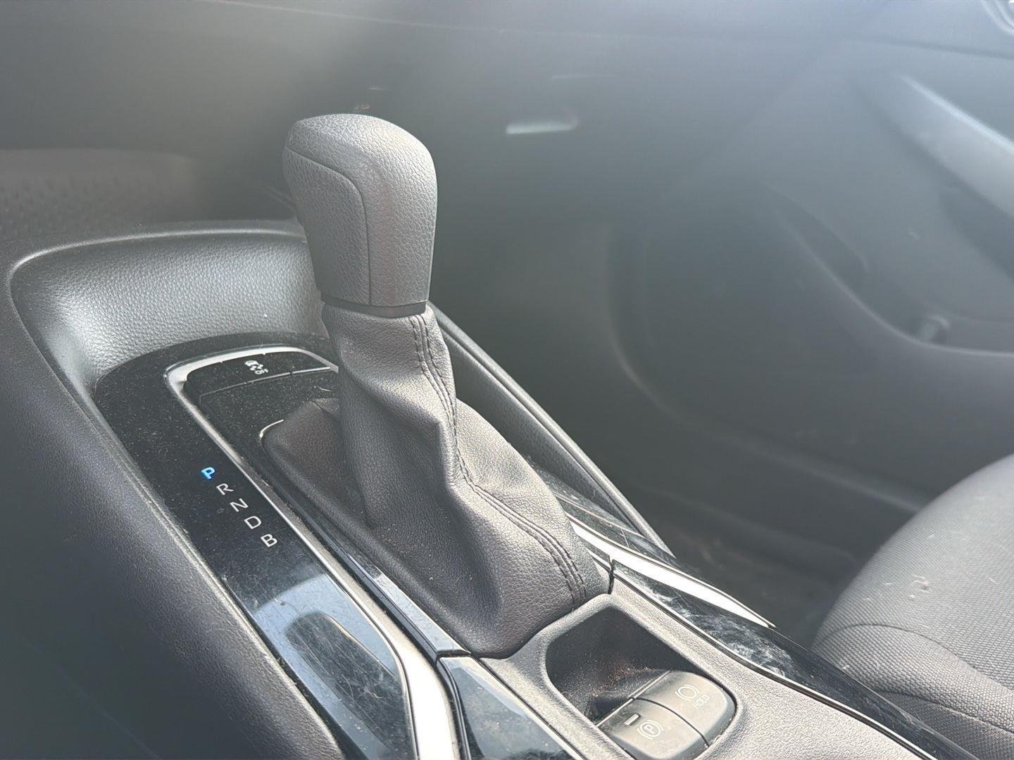 Used 2021 Classic Silver Metallic Toyota LE image 13