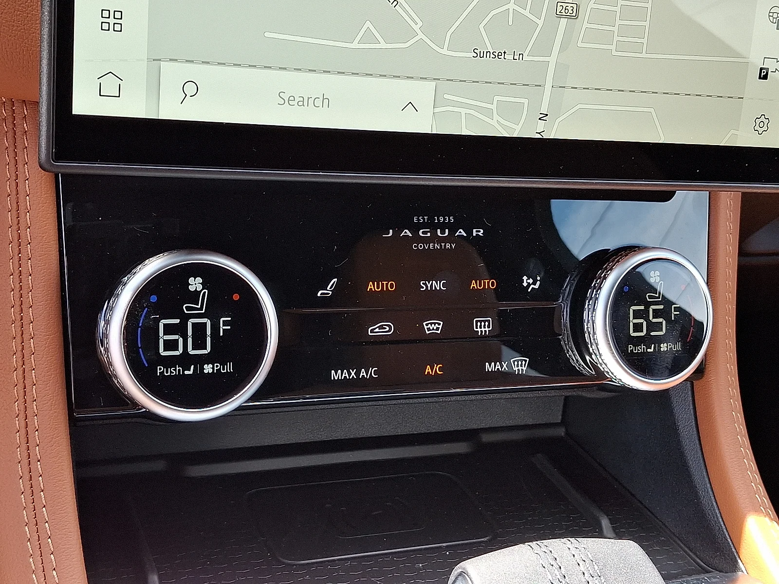 2026 Jaguar F-Pace R-Dynamic S - Photo 9