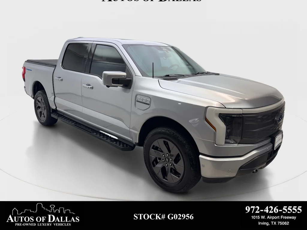 Used 2022 Silver Ford Lariat image 1