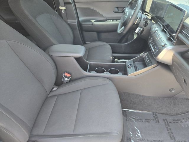 Certified Used 2025 White Hyundai SEL Convenience image 13