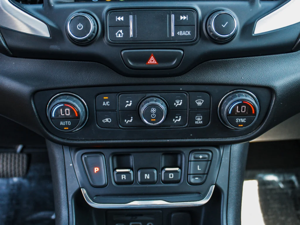 Used 2020 Satin Steel Metallic GMC SLT image 19