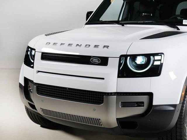 New 2026 Fuji White Land Rover S image 26