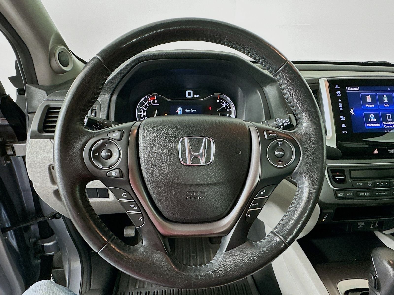 Used 2017 Lunar Silver Metallic Honda EX-L image 11