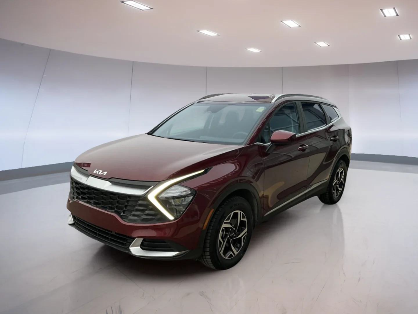 Used 2023  Kia LX image 3