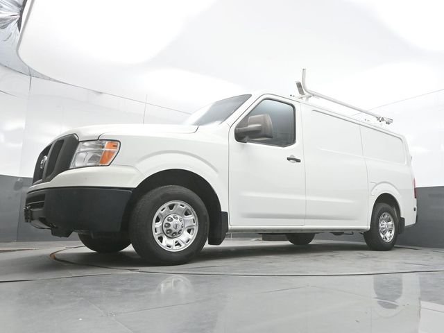 Used 2021 White Nissan SV image 34