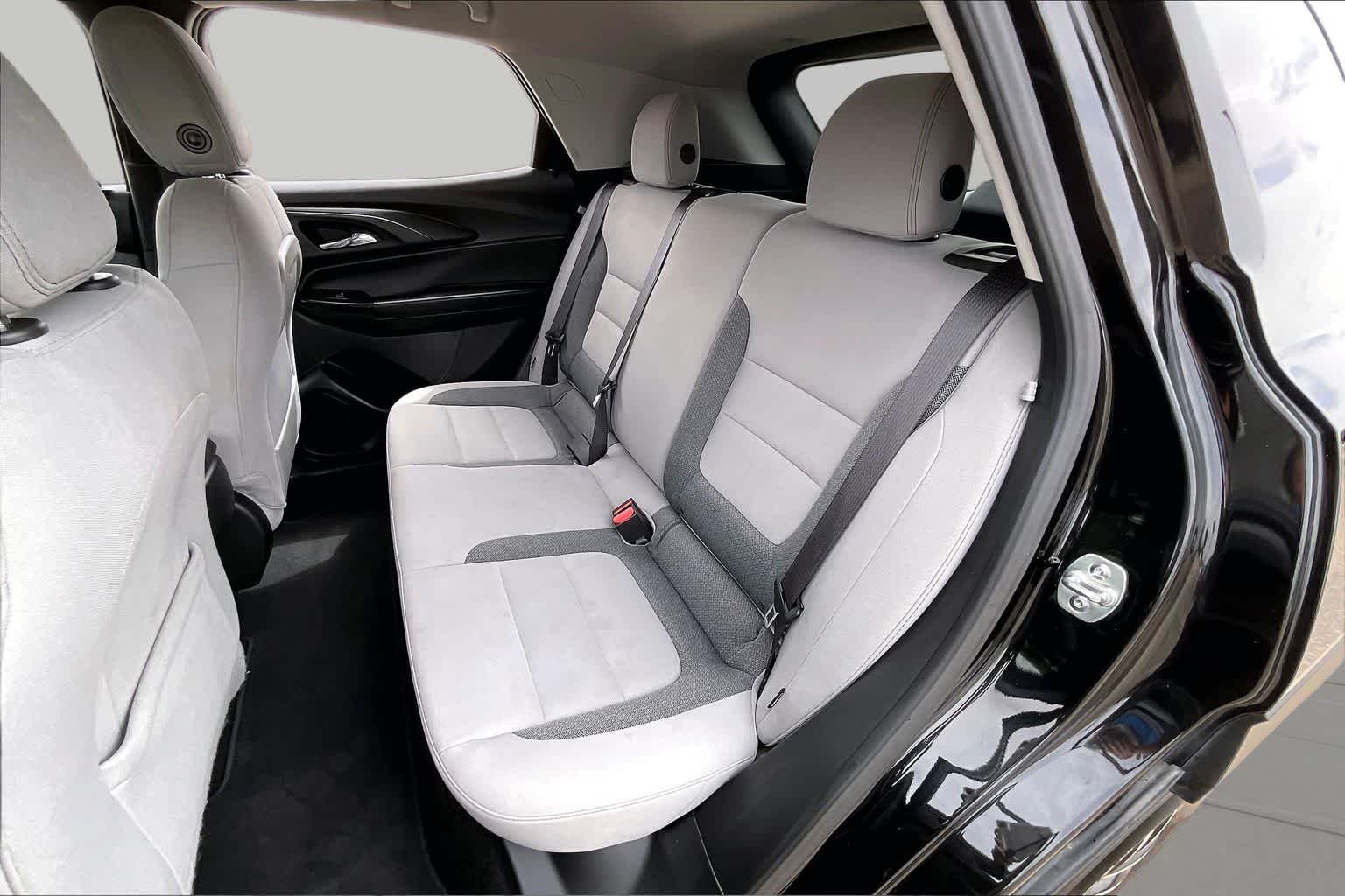 Used 2025 Mosaic Black Metallic Chevrolet LT image 20