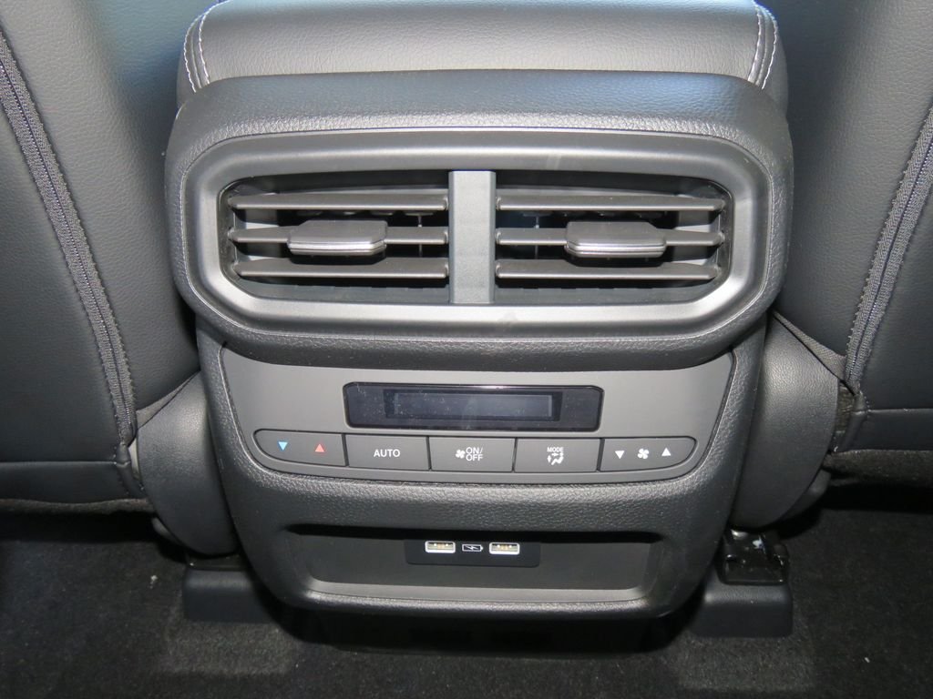 2025 Honda Pilot EX-L - Photo 16