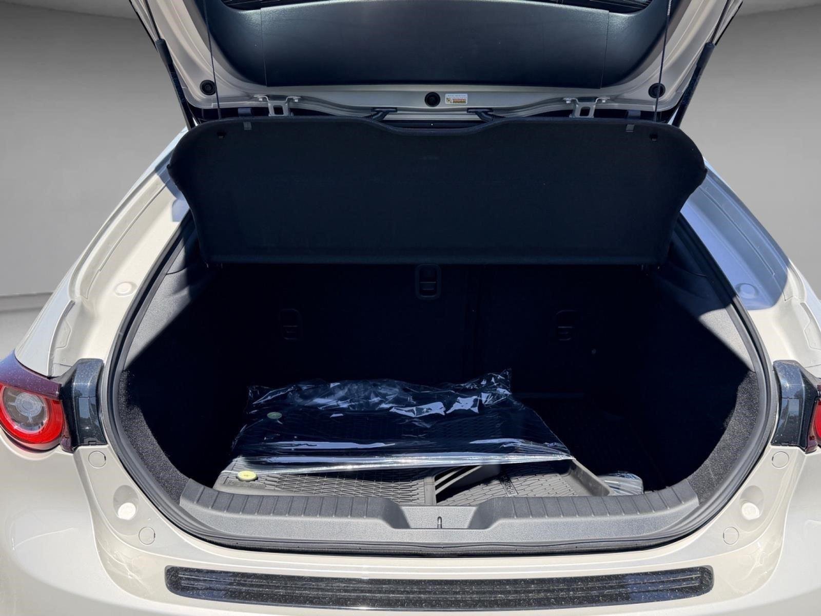 New 2026 Platinum Quartz Metallic Mazda 2.5 S Premium image 33