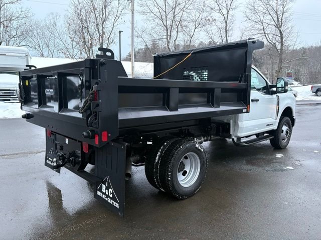 New 2026 Oxford White Ford XL image 7
