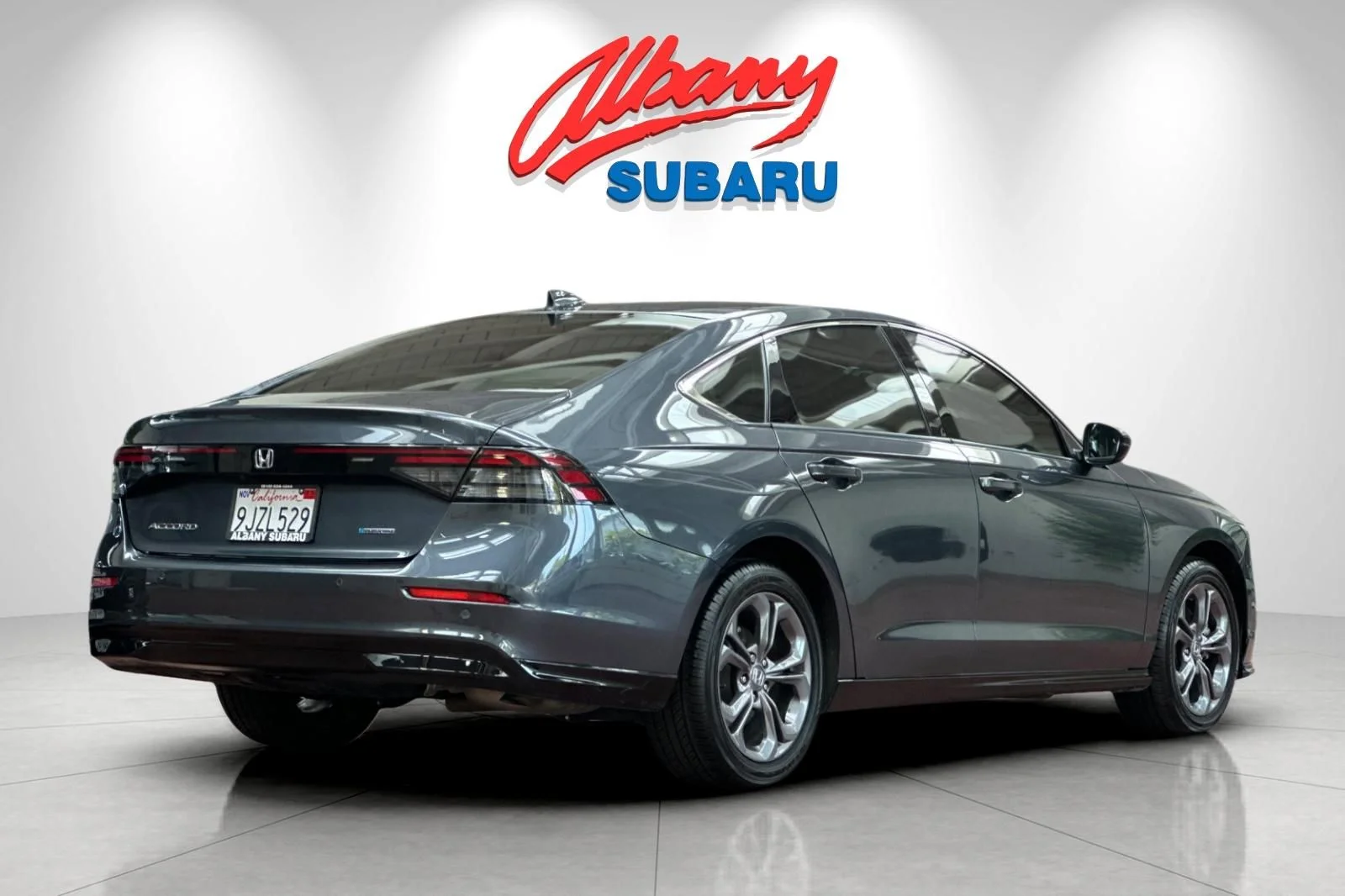 Used 2024 Meteorite Gray Metallic Honda EX-L image 4