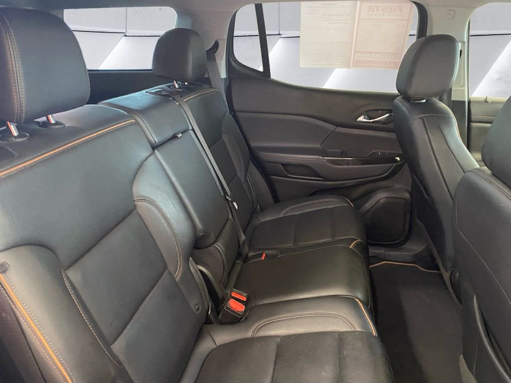 Used 2023 White GMC AT4 image 16