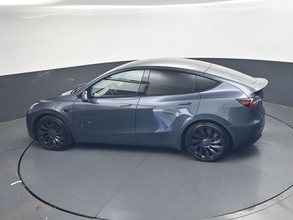 Used 2020  Tesla Performance image 29