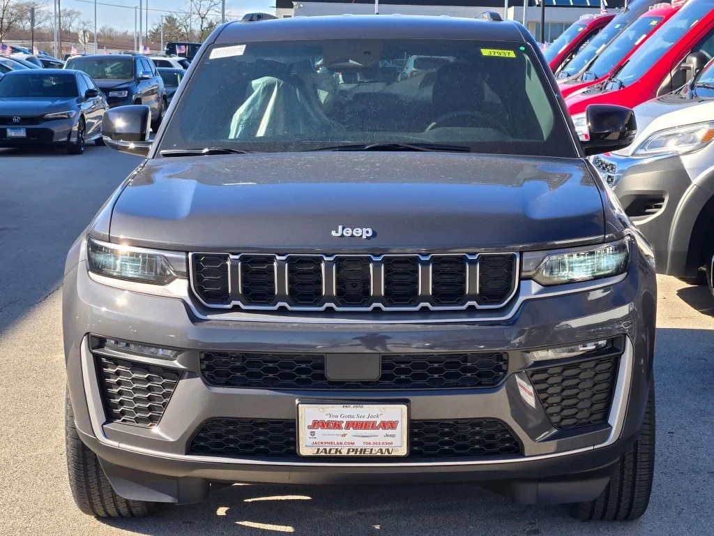 New 2026 Baltic Gray Metallic Clearcoat Jeep Limited image 2
