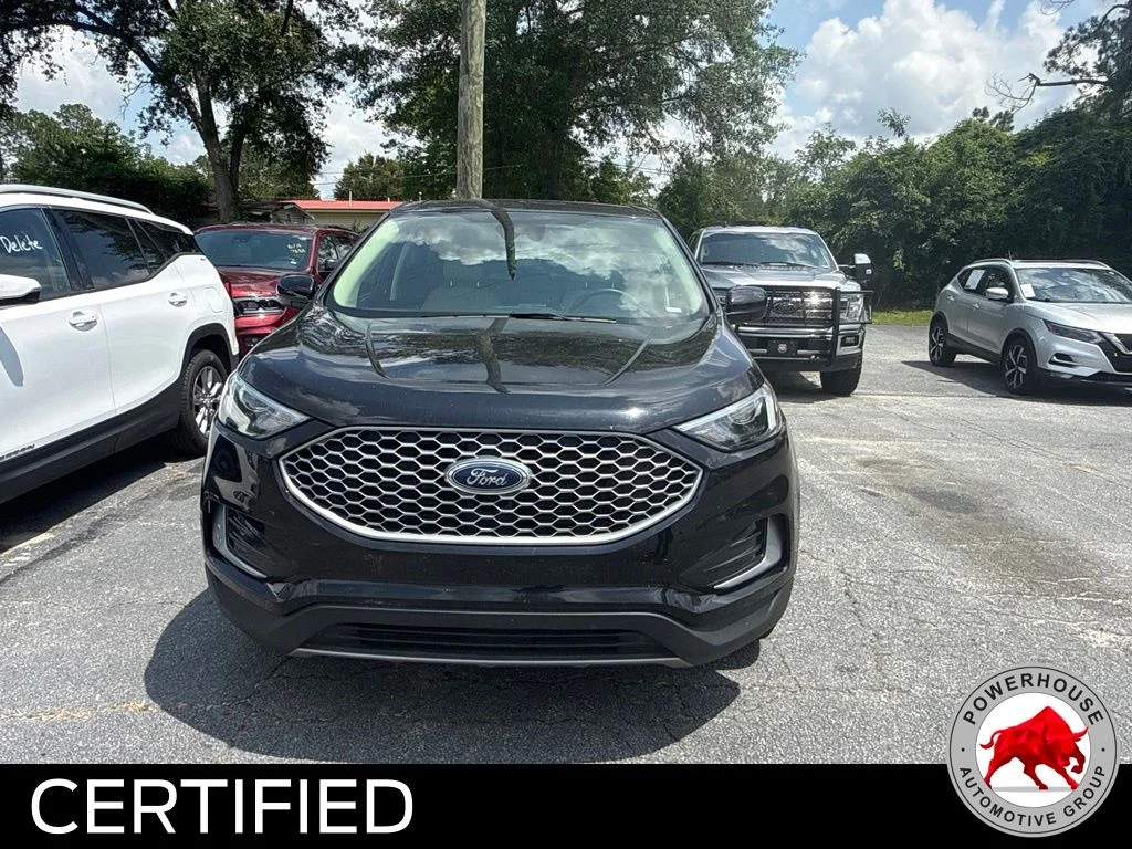 Used 2024 Black Ford SEL image 3