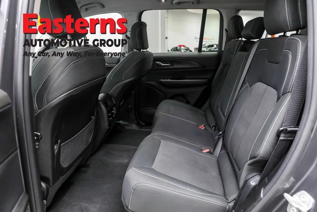 Used 2023 Gray Jeep Laredo image 22