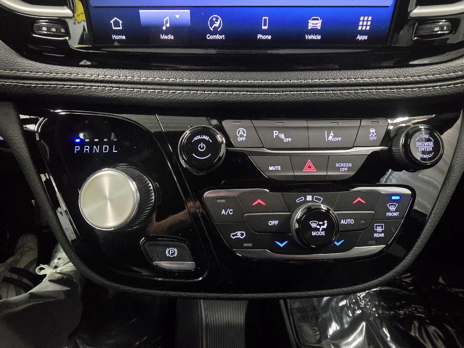 2026 Chrysler Pacifica Select - Photo 23