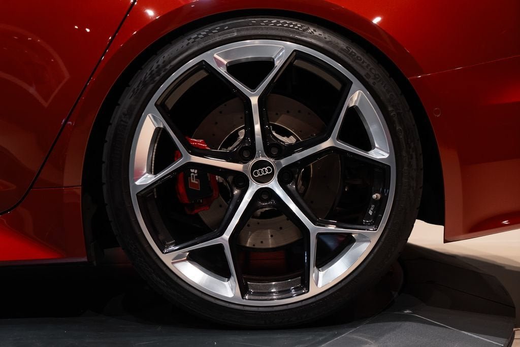 Used 2025 Grenadine Red Metallic Audi 4.0T image 13