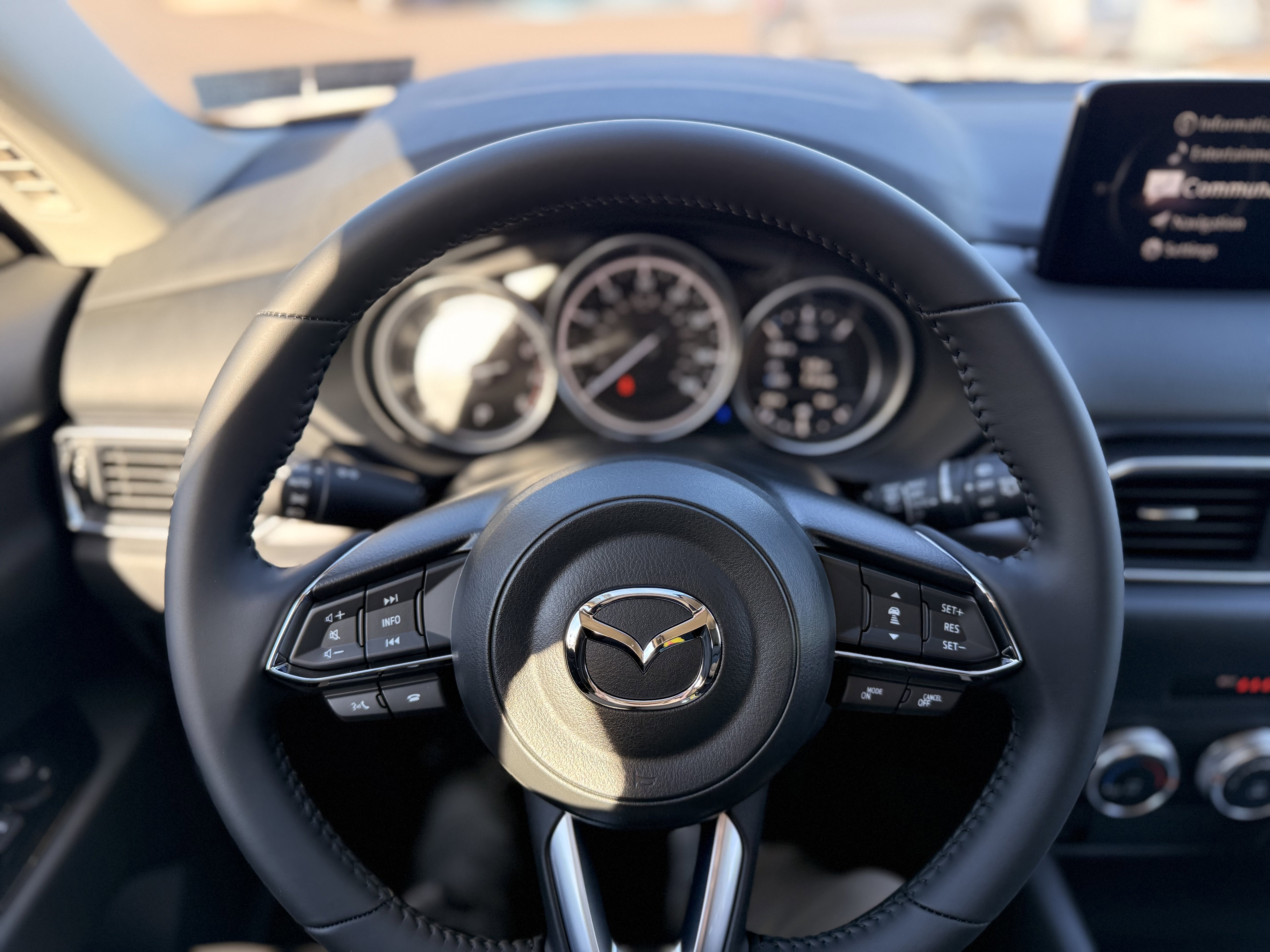 2025 Mazda CX-5 S - Photo 21