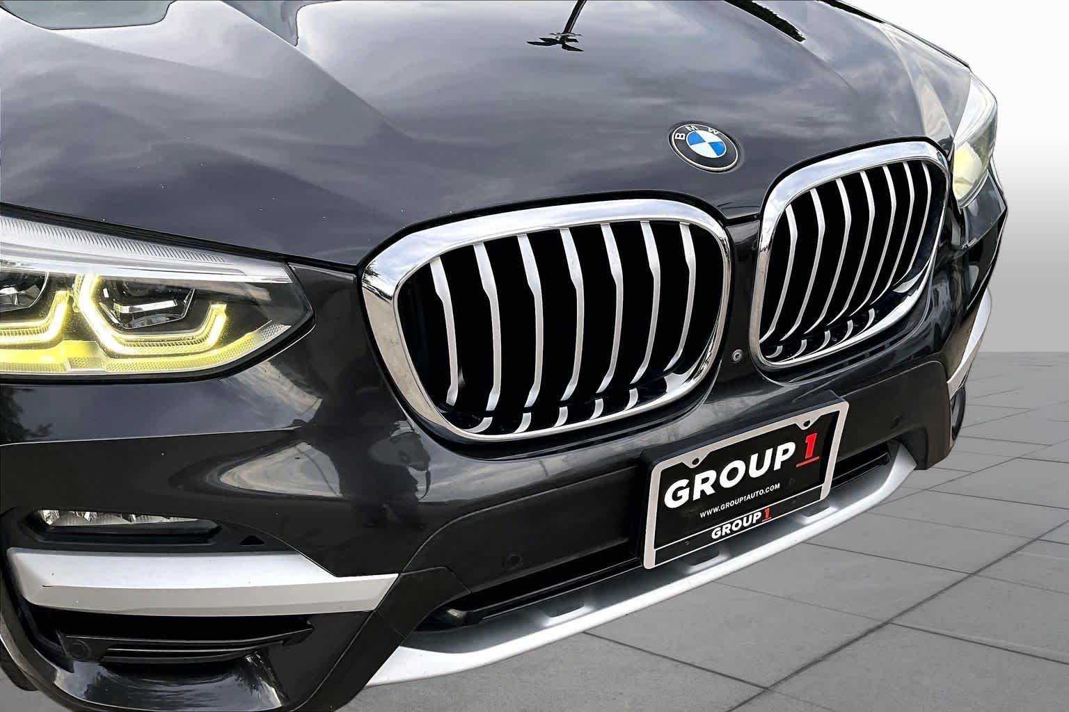 Used 2020 Dark Graphite Metallic BMW sDrive30i image 29